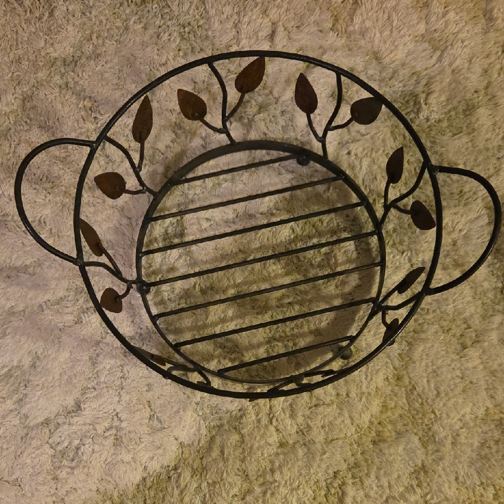 ❤️❤️Decorative Metal Leaf Basket